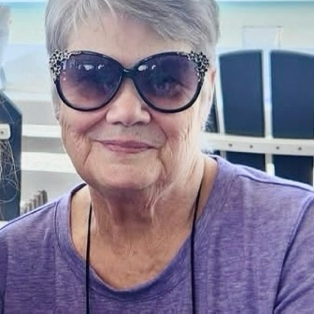 Meet your Posher, Debbie